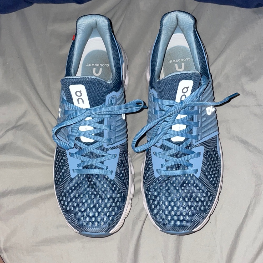 Women’s On Cloudswift Helion